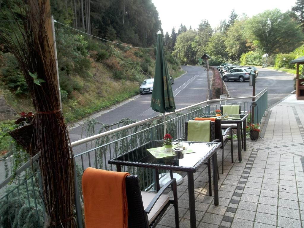 Hotel Am Wald -Garni- Elgersburg Exterior foto